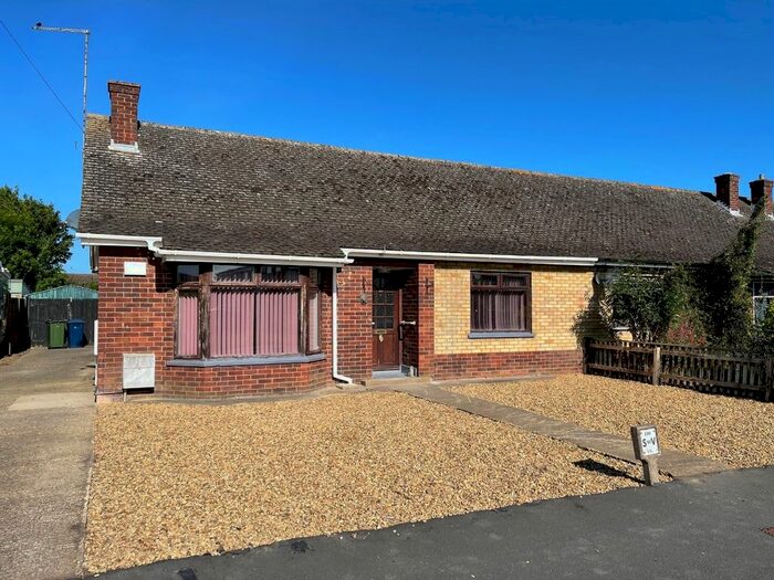 2 Bedroom Bungalow To Rent In Collingwood Avenue, March, PE15