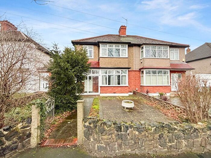 3 Bedroom Semi-Detached House For Sale In Tudor Walk, Bexley, Kent, DA5