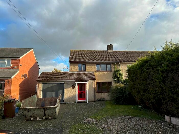 3 Bedroom Semi-Detached House To Rent In North End, Wendlebury, OX25