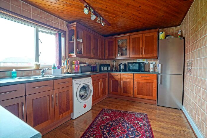 2 Bedroom Flat For Sale In Central Drive, Thurcroft, Rotherham, South Yorkshire, S66