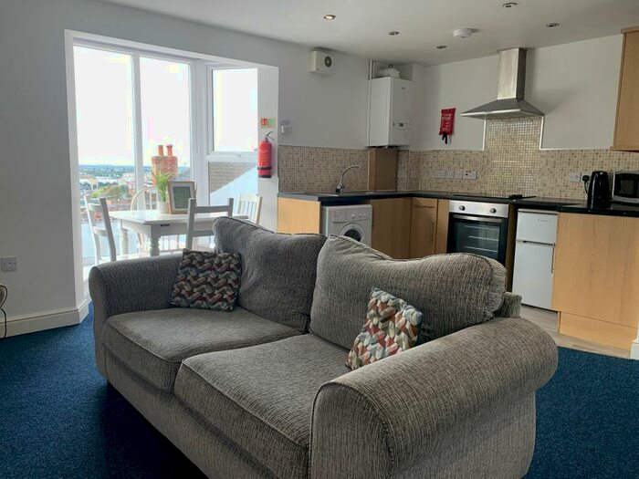 4 Bedroom Apartment To Rent In Flat Erinalice Court, Lincoln, LN1