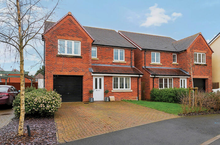 4 Bedroom Detached House For Sale In Batchelor Way, Downton, Salisbury, SP5
