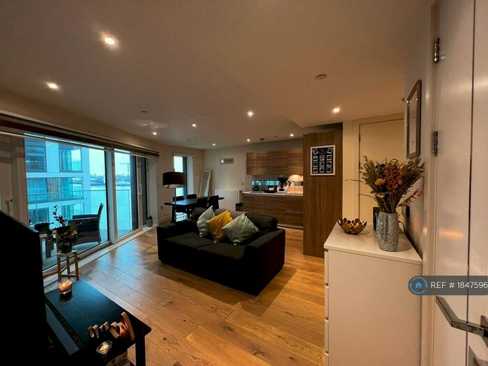 1 Bedroom Flat To Rent In Hampton Apartments, London, SE18