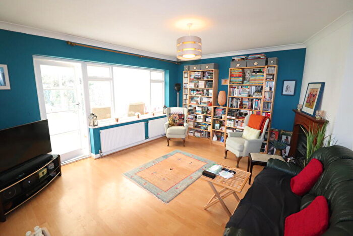 3 Bedroom Bungalow To Rent In Peartrees - Ingrave Village, CM13