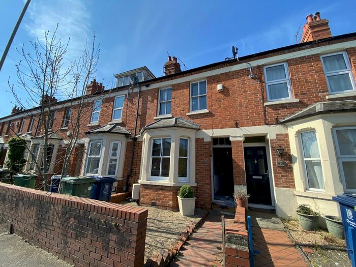 4 Bedroom Terraced House To Rent In Cowley Road, Hmo Ready Sharers, OX4