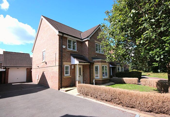 4 Bedroom Detached House For Sale In Burney Place, Sarisbury Green, SO31