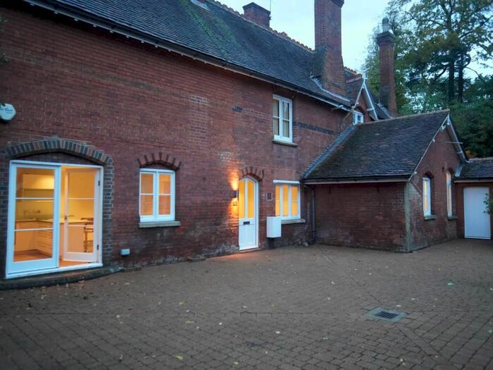 2 Bedroom Maisonette To Rent In Ascot, Berkshire, SL5