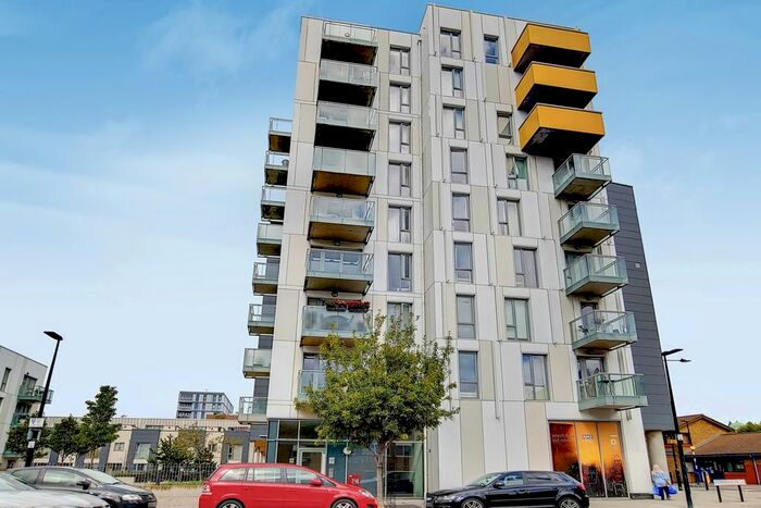 Studio To Rent In Cordelia Street, London, E14