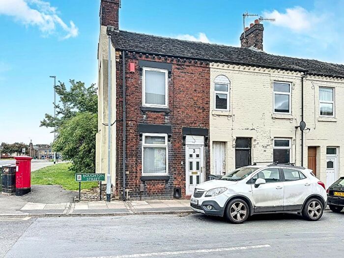 3 Bedroom Terraced House To Rent In Houghton Street, Stoke-On-Trent, ST1