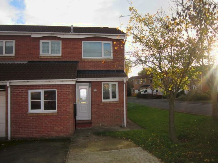 2 Bedroom Semi-Detached House To Rent In Cedar Road, Balby, Doncaster, DN4