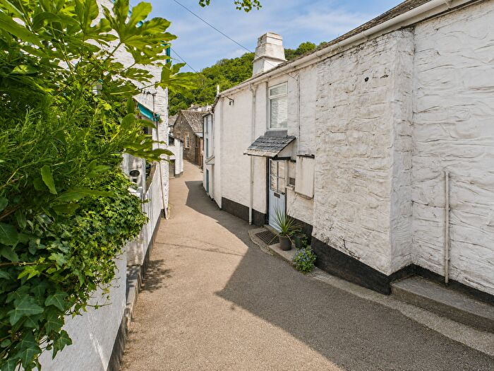 3 Bedroom Cottage For Sale In Hillcrest, Mill Hill, Polperro, PL13