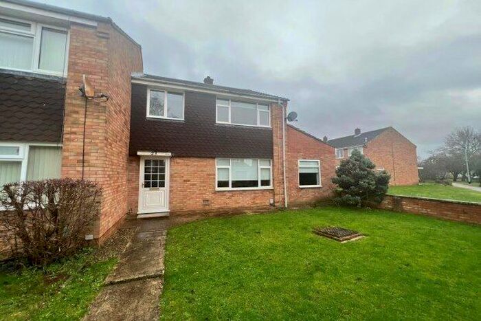 3 Bedroom Property To Rent In Aviary Walk, Bedford, MK41