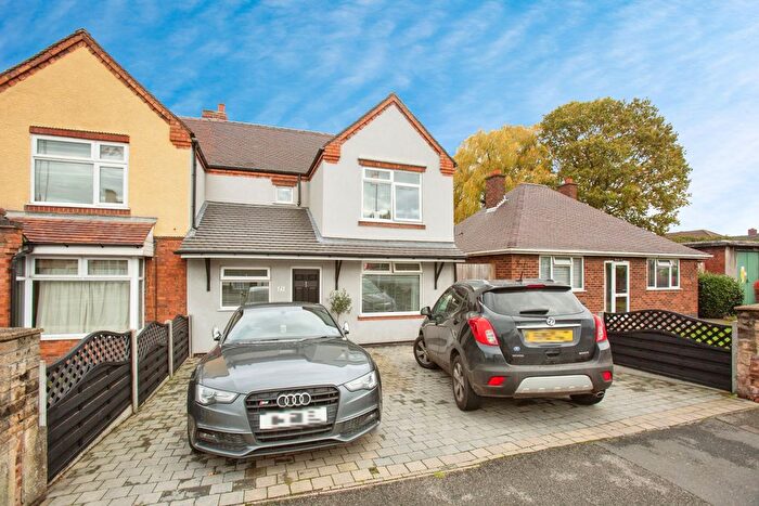 3 Bedroom Semi-Detached House For Sale In Watling Street, Grendon, CV9