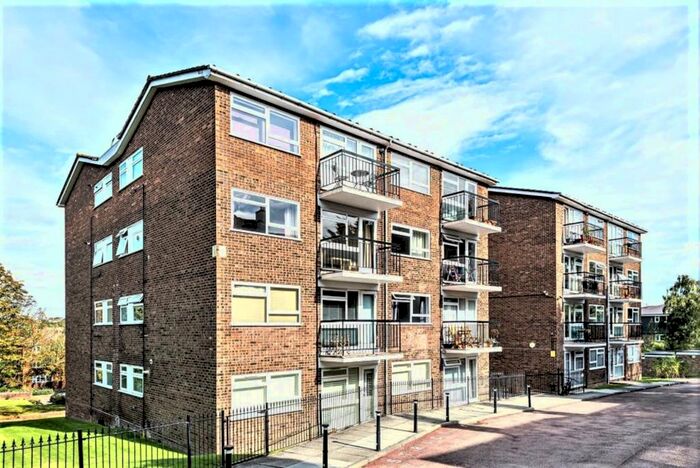 1 Bedroom Flat To Rent In Scotts Avenue, Shortlands, Bromley, BR2