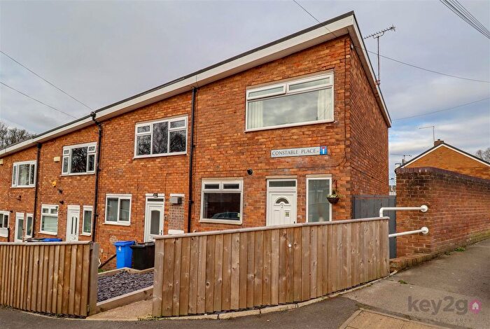 3 Bedroom End Terrace House For Sale In Constable Place, Sheffield, S14