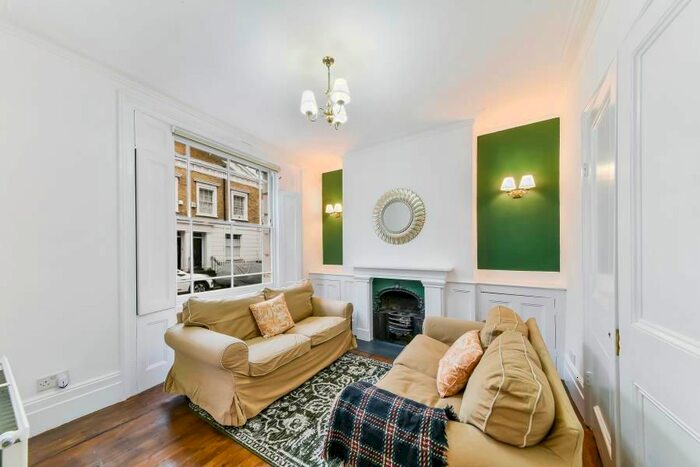 4 Bedroom Property To Rent In Gladstone Street, London, SE1