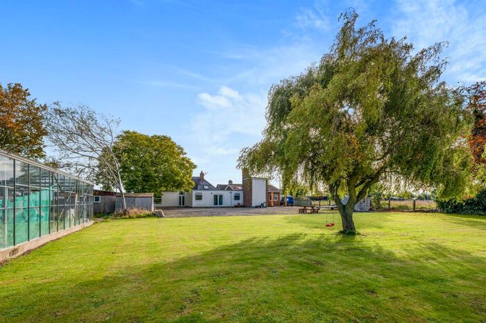 4 Bedroom Detached House For Sale In Beck Bank, Quadring Fen, Spalding PE11