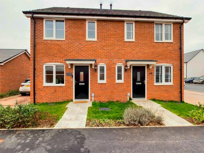 2 Bedroom Semi-Detached House For Sale In The Spires, Hereford, HR4