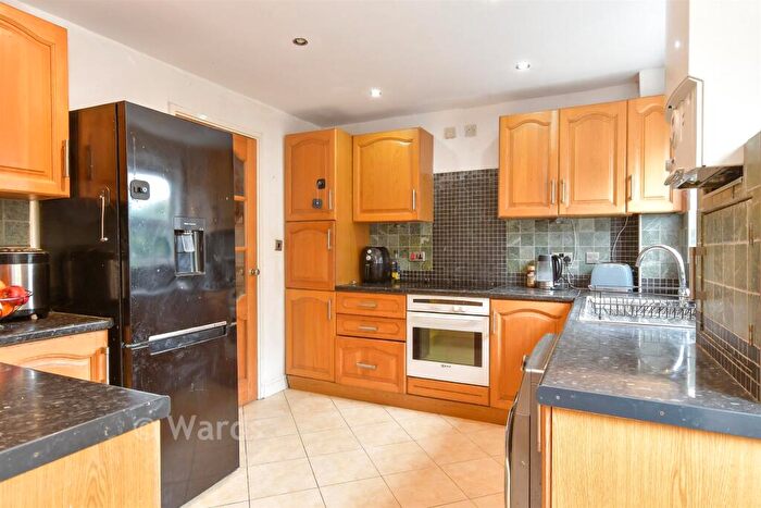 2 Bedroom Semi Detached House For Sale In Abbeyfields, Faversham, Kent, ME13