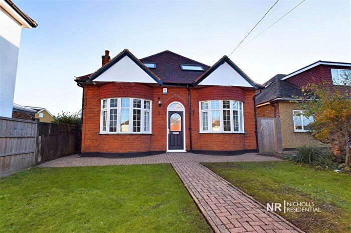 4 Bedroom Detached Bungalow To Rent In Fullers Way South, Chessington, Surrey., KT9