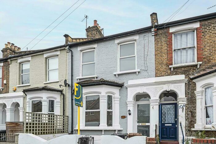 4 Bedroom House To Rent In Durrington Road, Clapton, London, E5