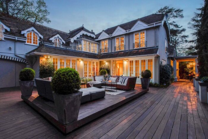 6 Bedroom House For Sale In Bagshot Road, Ascot, Berkshire, SL5