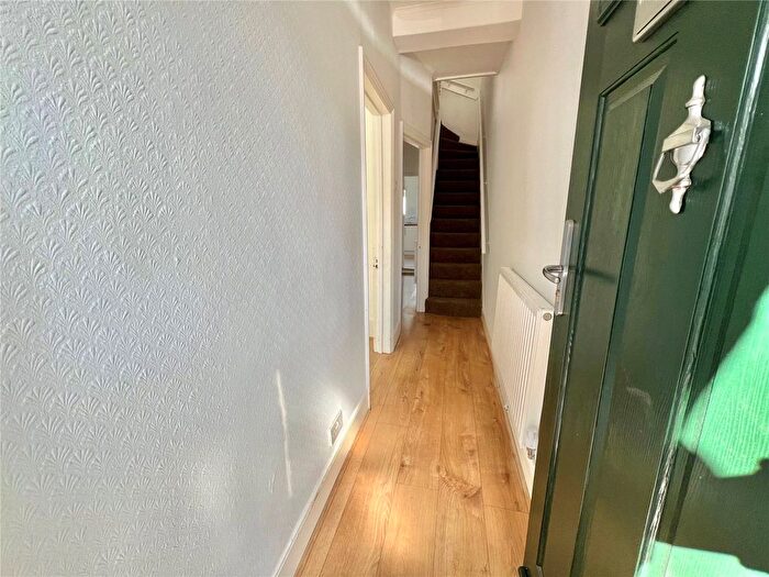 2 Bedroom Terraced House To Rent In Highworth Road, Bounds Green, London, N11