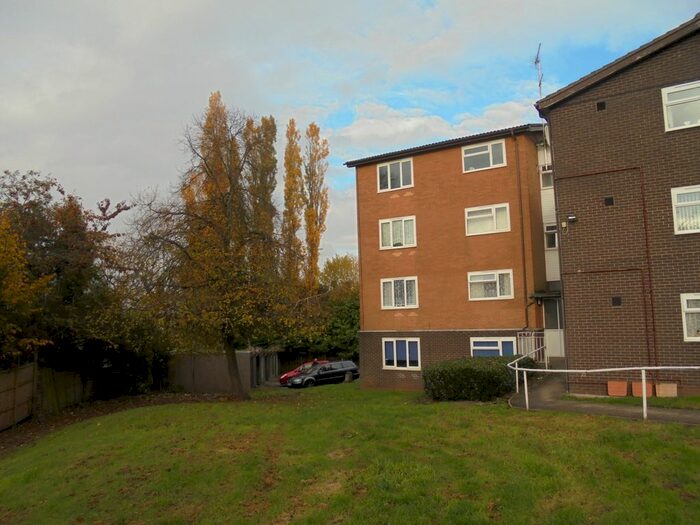 1 Bedroom Flat To Rent In Hyacinth Court, Newcastle Under Lyme, Staffordshire, ST5
