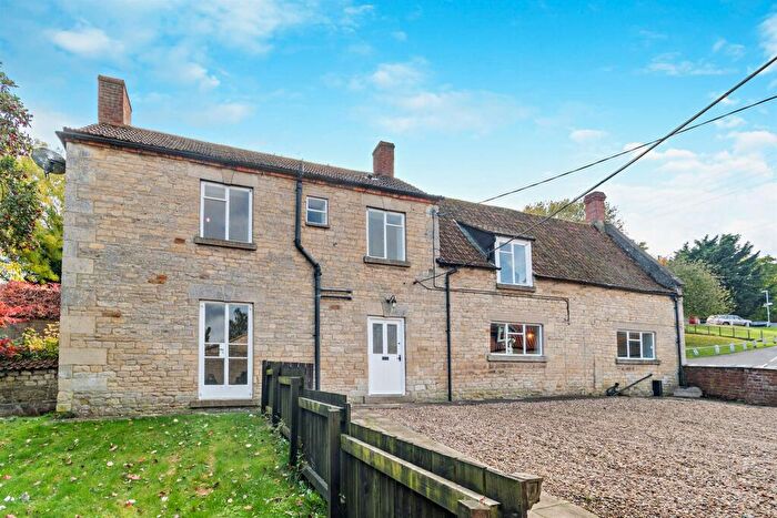 3 Bedroom Cottage For Sale In Castle Gate, Castle Bytham, Grantham, NG33
