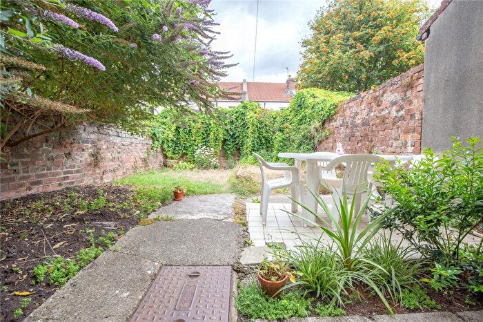 2 Bedroom Terraced House For Sale In Horley Road, Bristol, BS2