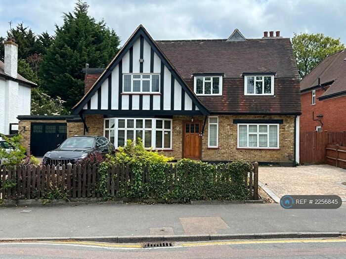 4 Bedroom Detached House To Rent In Lovibonds Avenue, Kent, BR6