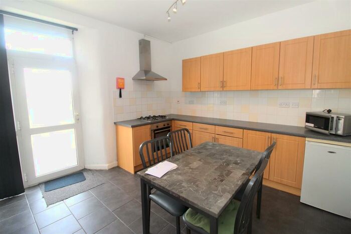 4 Bedroom House To Rent In Malefant Street, Cathays, Cardiff, CF24
