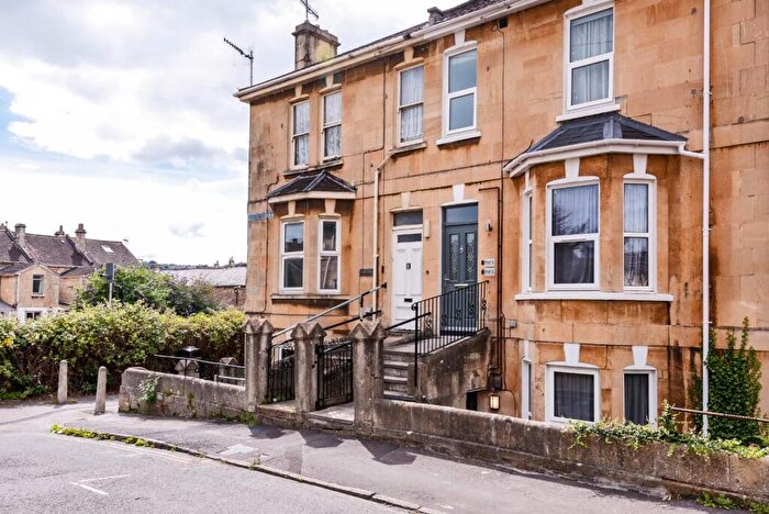 1 Bedroom Flat To Rent In Victoria Terrace, Bath, BA2