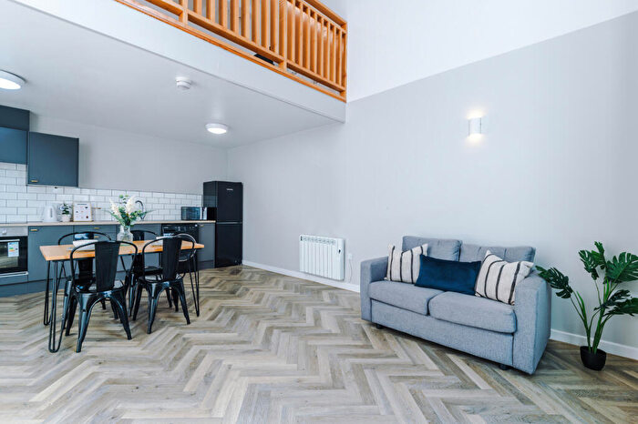 2 Bedroom Property To Rent In Flat, Mayfair Court, Manchester, M14