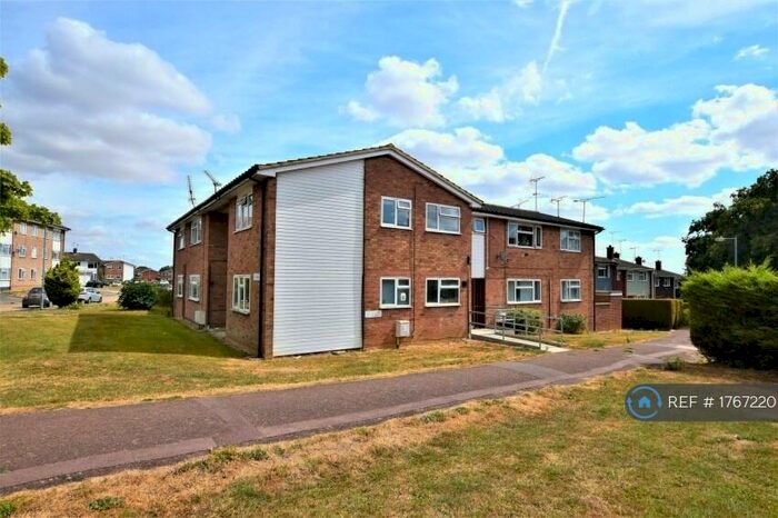 2 Bedroom Flat To Rent In St. Michaels Walk, Chelmsford, CM2