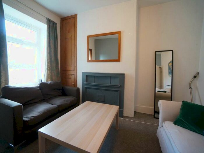 4 Bedroom House To Rent In Snowdon View, Bangor, Gwynedd, LL57