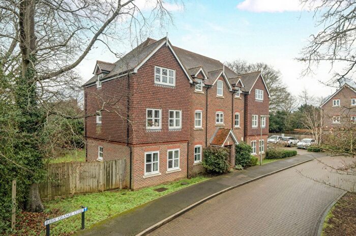 2 Bedroom Flat For Sale In Milford, Godalming, Surrey, GU8