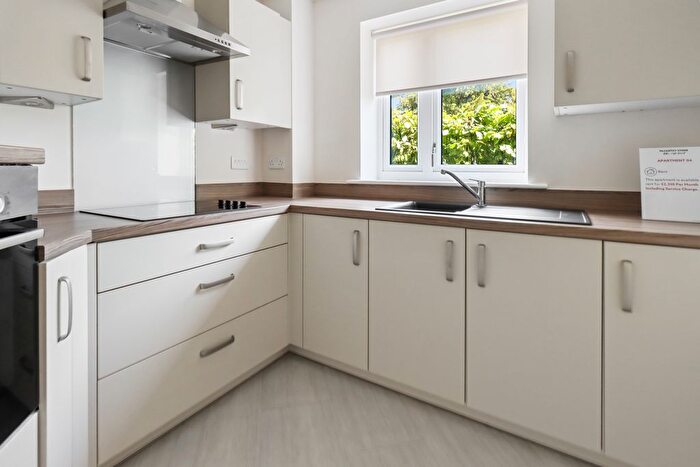 1 Bedroom Flat To Rent In Field Close, Cottingham, HU16