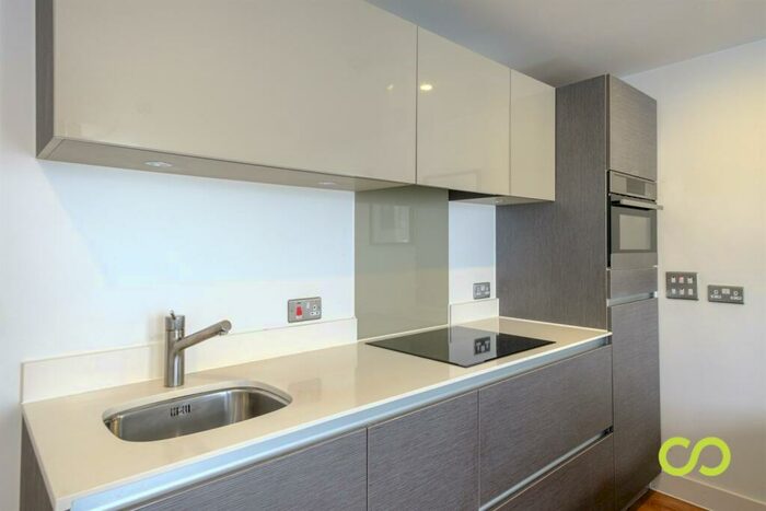 1 Bedroom Flat To Rent In Packington Street, Islington, London, N1