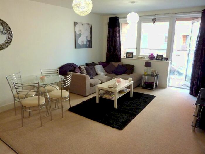 1 Bedroom Flat To Rent In Bell Barn Road, Park Central, Birmingham, B15