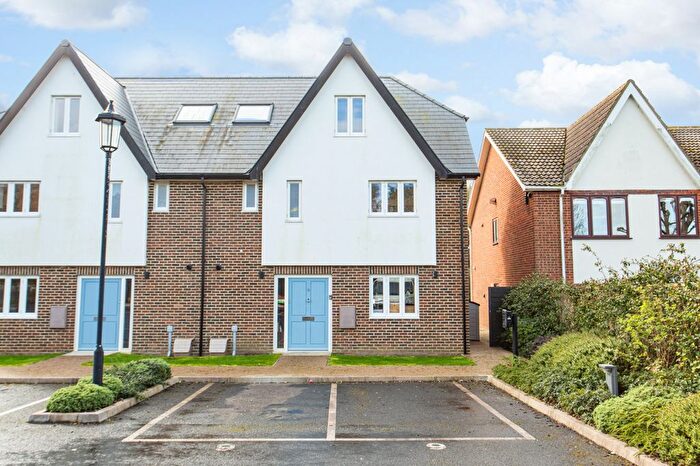 4 Bedroom Semi Detached House For Sale In Courtstairs Manor, Ramsgate, Kent, CT11