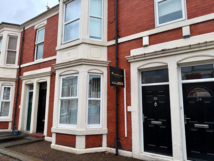 2 Bedroom Apartment To Rent In Newlands Road, Newcastle, NE2
