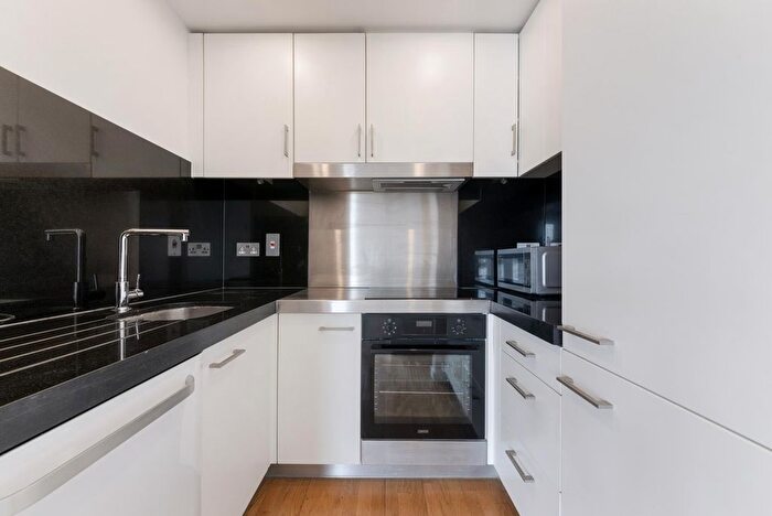 1 Bedroom Flat To Rent In New Providence Wharf, Fairmont Avenue, London, E14