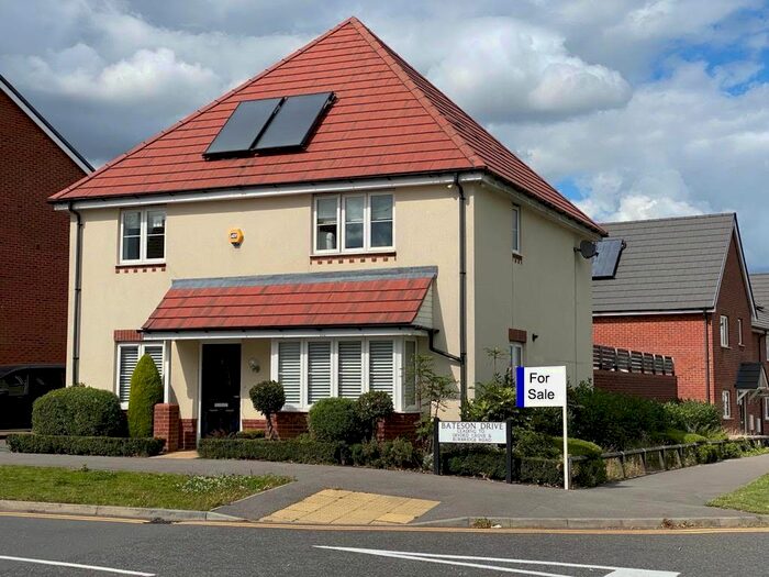 4 Bedroom Detached House To Rent In Bateson Drive, Leavesden, Watford, Watford, WD25