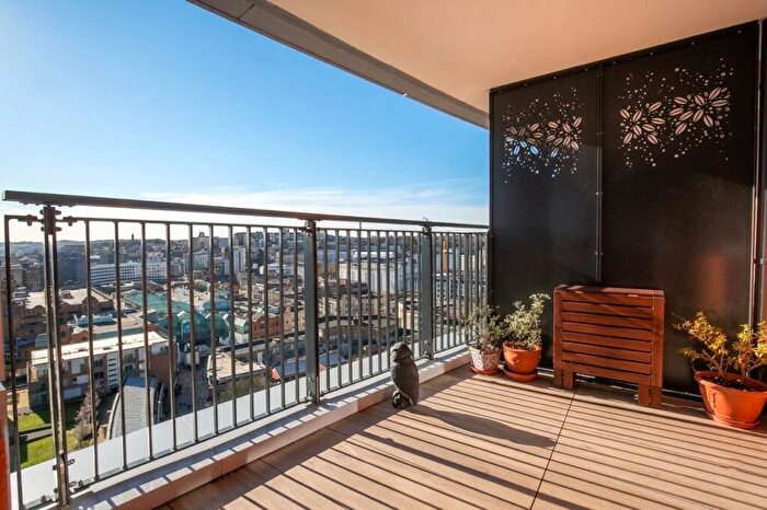 1 Bedroom Apartment For Sale In Broad Weir, Bristol, BS1