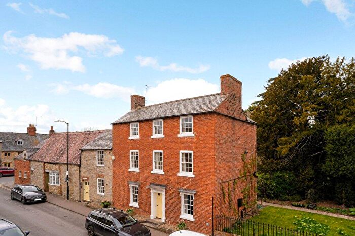 5 Bedroom House For Sale In Sheep Street, Shipston-on-Stour, Warwickshire, CV36