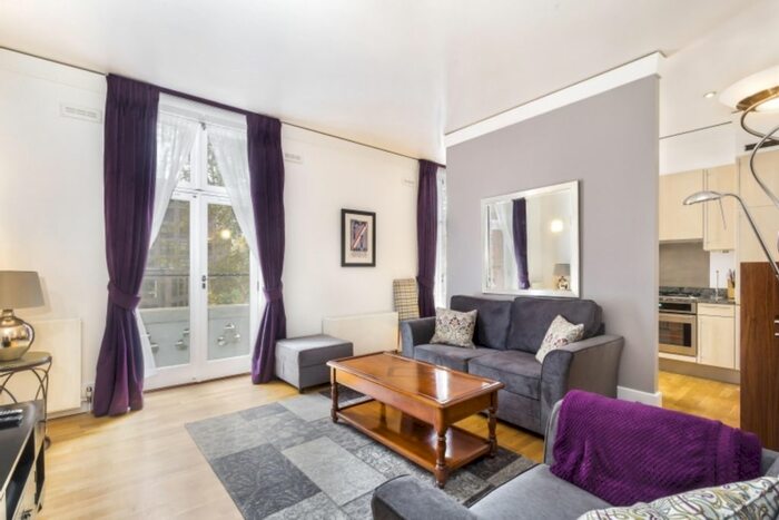 1 Bedroom Flat To Rent In Artillery Mansions, Victoria Street, Westminster, London, SW1H