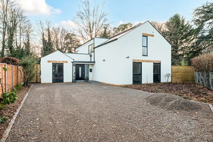 5 Bedroom Detached House To Rent In Makins Road Henley-on-Thames, RG9