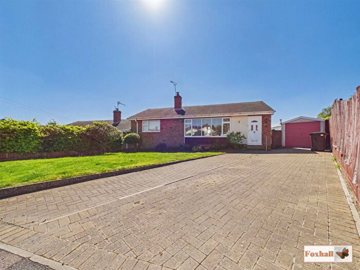 2 Bedroom Semi Detached Bungalow For Sale In Queensdale Close, Ipswich, IP1
