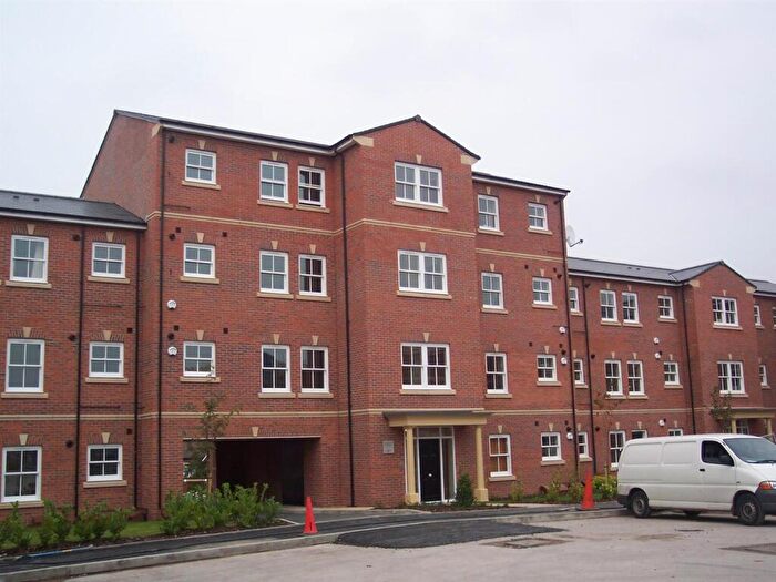 2 Bedroom House To Rent In Hatters Court, Stockport, SK1